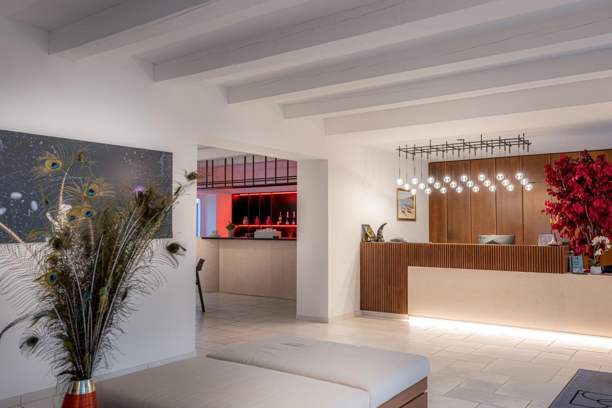 Casabianca Resort فوندي المظهر الخارجي الصورة
